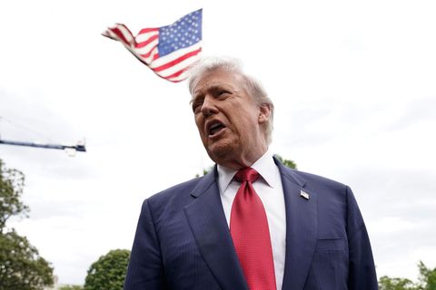 Trump wartet auf eine Antwort aus dem Iran. Foto: Jose Luis Magana/AP/dpa