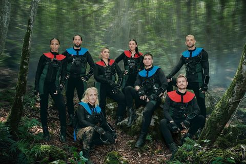 Stellen sich dem Nervenkitzel in der Wildnis (von links): Cecilia Asoro, Maurice Dziwak, Caro Robens, Valentina Principessa, Gloria Glumac, Max Bornmann, Aaron Königs und Serkan Yavuz.