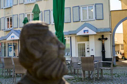 Nach dem Großeinsatz in Sinzig sind weiter viele Fragen offen. Foto: Sascha Ditscher/dpa