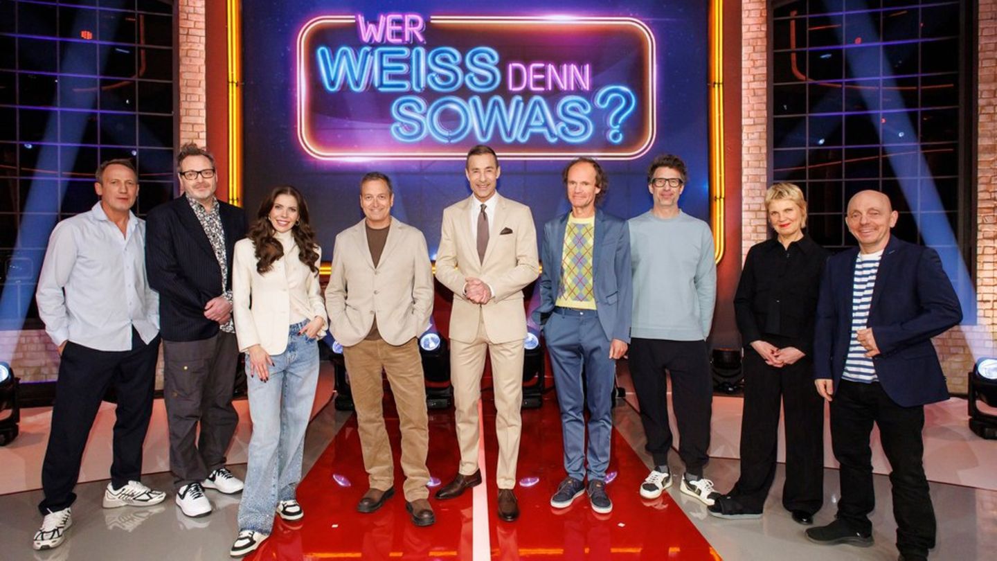 Diese Stars messen sich bei Kai Pflaume (M.) in einer XXL-Ausgabe der Rateshow "Wer weiß denn sowas".