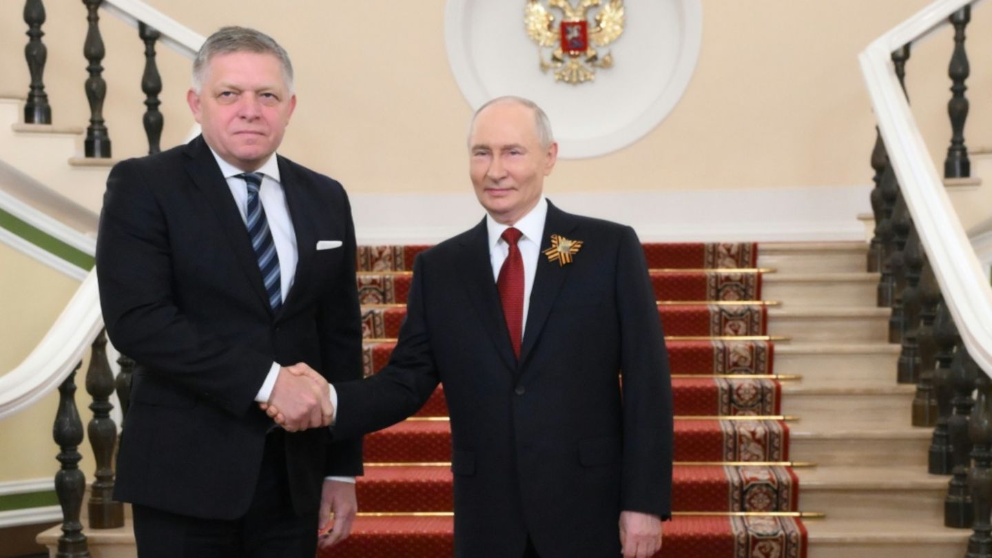 Putin empfing Fico vor der Militärparade im Kreml