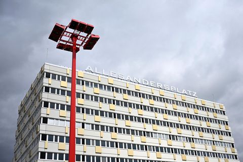 Im Haus der Statistik soll ein neuer Treffpunkt für Kultur, Soziales und Bildung entstehen. Foto: Shireen Broszies/dpa