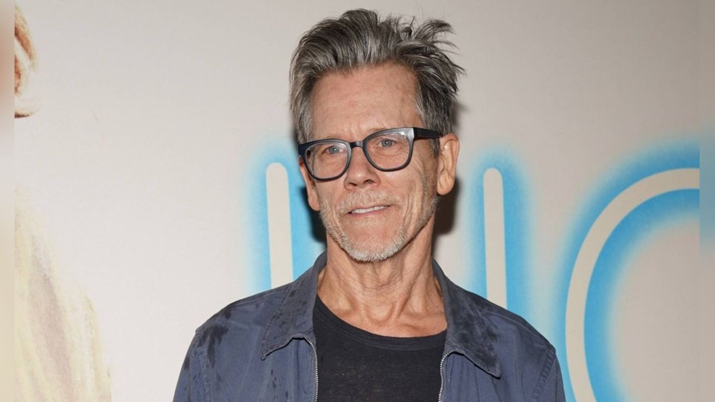 Kevin Bacon kann inzwischen über den Bienenangriff lachen.
