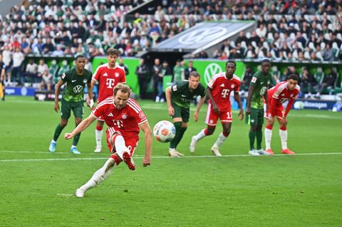 Der erste Elfmeter-Fehlschuss seiner Bundesliga-Karriere: Harry Kane im Spiel gegen den VfL Wolfsburg. Foto: Swen Pförtner/dpa