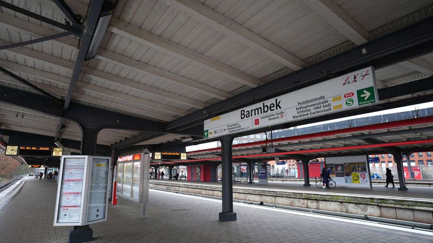 Die Hamburger U-Bahnlinie wird ab Montag für acht Wochen zwischen den Stationen Barmbek und Mundsburg gesperrt. (Archivbild) Fot