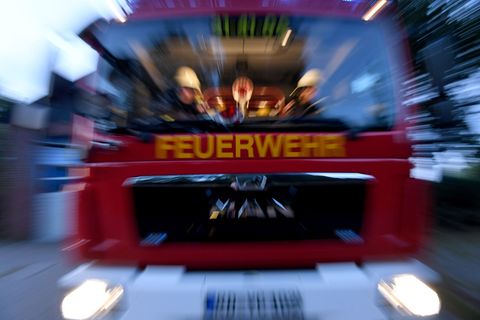 Die Feuerwehr war am Morgen im Kreis Stormarn im Einsatz. (Symbolbild) Foto: Carsten Rehder/dpa