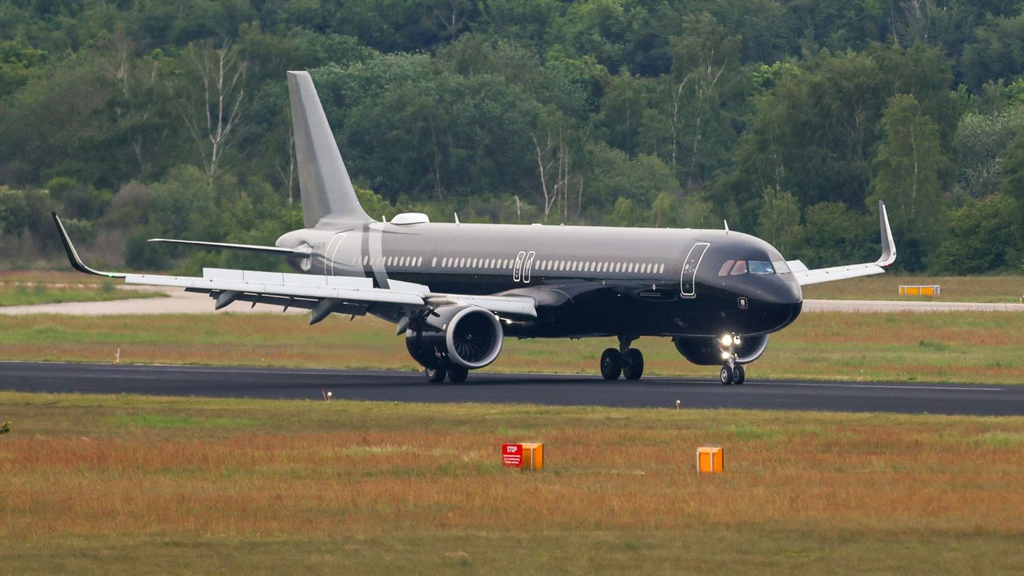 Deutsche Passagiere von der "Hondius" sind in den Niederlanden angekommen. Foto: Christoph Reichwein/dpa