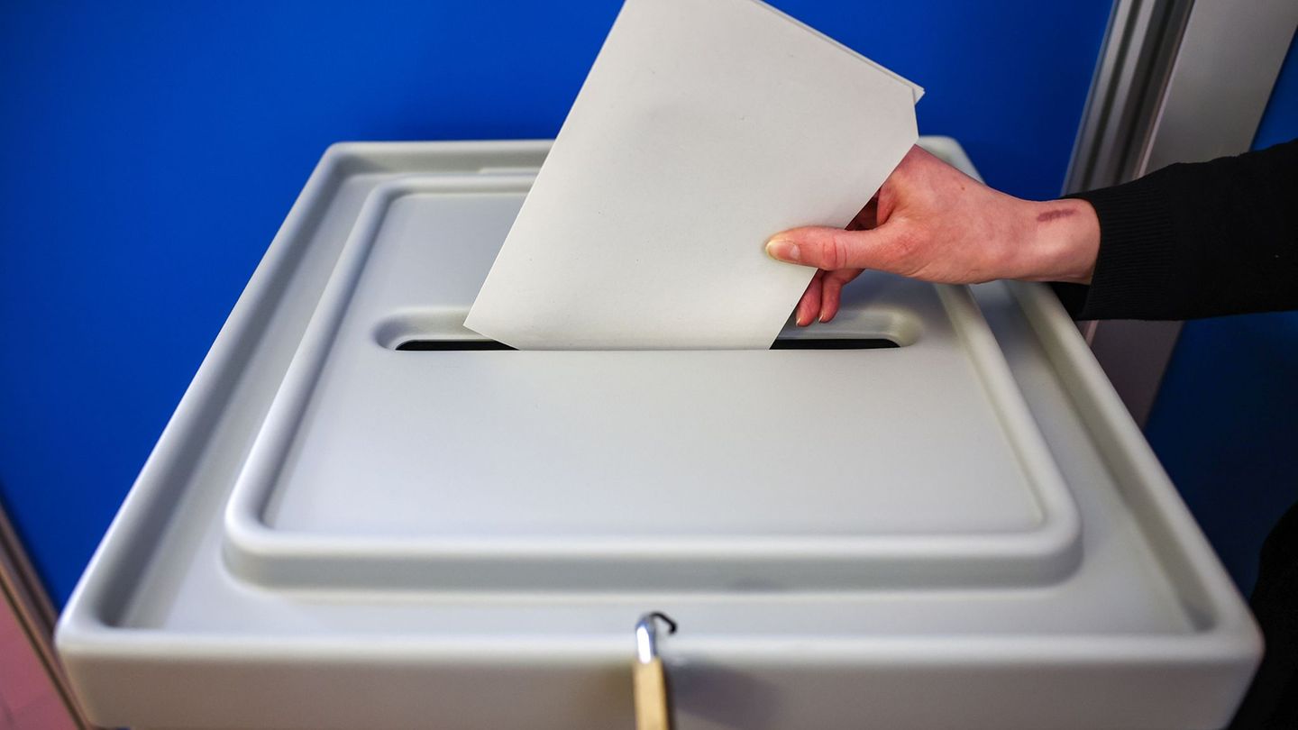 Mehr als 100.000 Menschen waren in Görlitz, Döbeln, Werdau, Aue-Bad Schlema und Dippoldiswalde aufgerufen, einen Oberbürgermeist