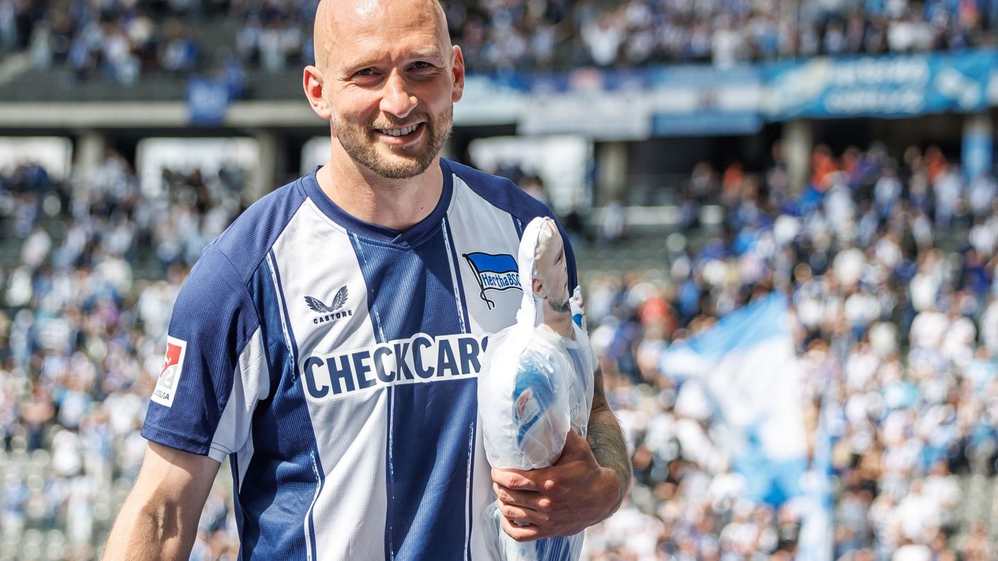 Toni Leistner kann sich vorstellen, seine Karriere nach dieser Saison forzusetzen. Foto: Andreas Gora/dpa