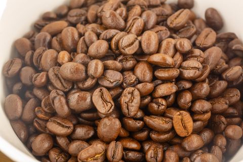 Die Preise für Kaffee sind in den vergangenen Jahren stark gestiegen. Foto: Fernando Gutierrez-Juarez/dpa