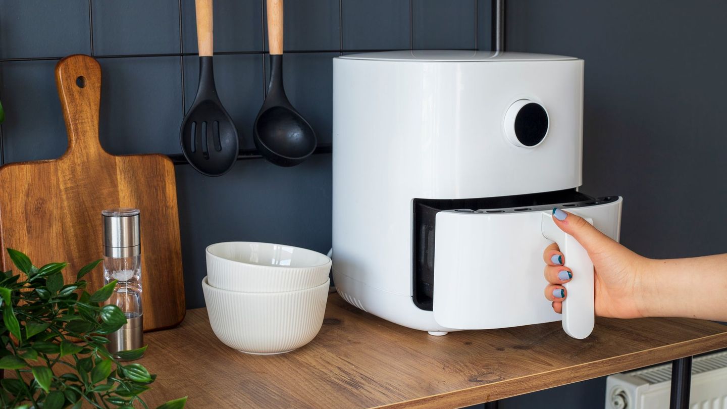 Geben Sie die falschen Speisen in den Airfryer, droht im schlimmsten Fall mehr als eine Sauerei.