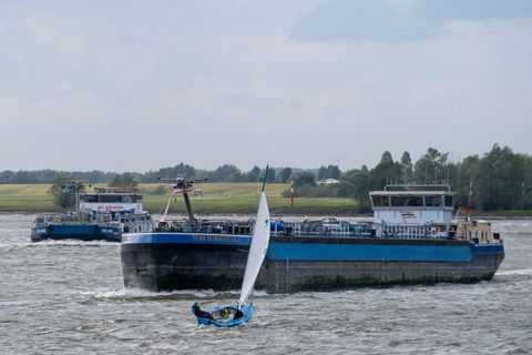 Der Rhein hat gefährliche Strömungen und ist eine vielbefahrene Schifffahrtsroute. Nach dem Vorbild vieler NRW-Kommunen hat jetz