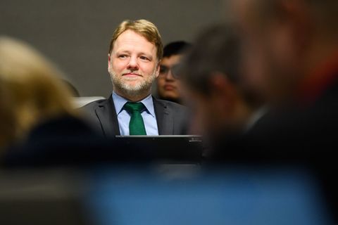 Nach Ansicht von Finanzminister Gerald Heere braucht es dringend nachhaltiges Wirtschaftswachstum, um die Einnahmebasis für staa