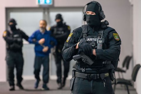 Der Prozess gegen den Todesfahrer vom Magdeburger Weihnachtsmarkt wird unter hohen Sicherheitsvorkehrungen geführt. (Archivbild)