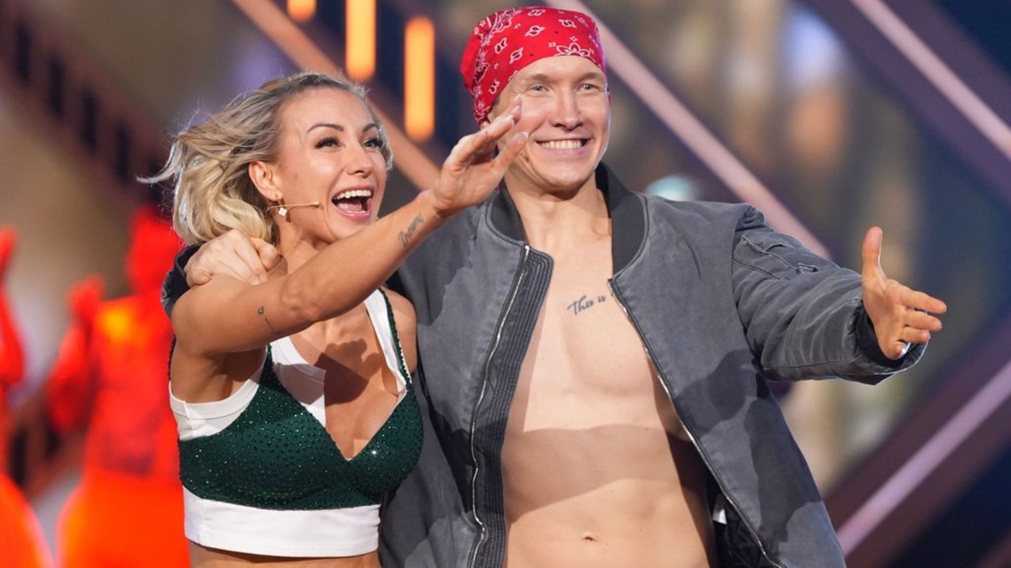 Anna-Carina Woitschack und Evgeny Vinokurov kämpfen weiter bei "Let's Dance".