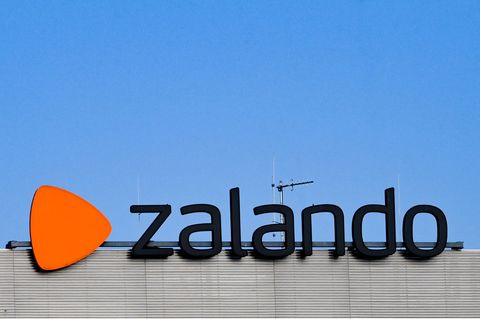 Zalando will das Erfurter Logistikzentrum im September schließen. (Archivbild) Foto: Jens Kalaene/dpa-Zentralbild/dpa