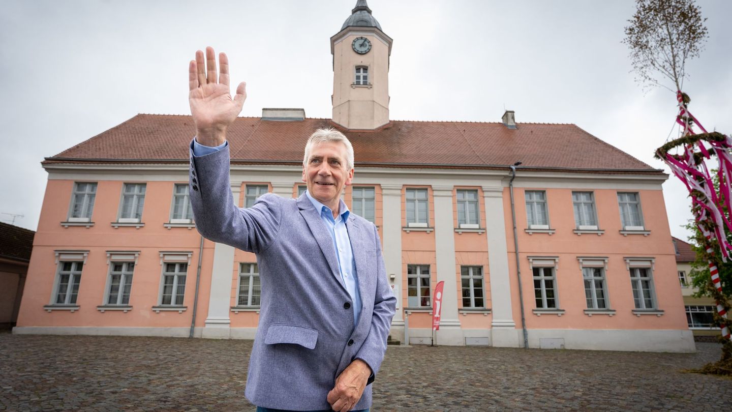 René Stadtkewitz arbeitet bald im Zehdenicker Rathaus. Foto: Soeren Stache/dpa