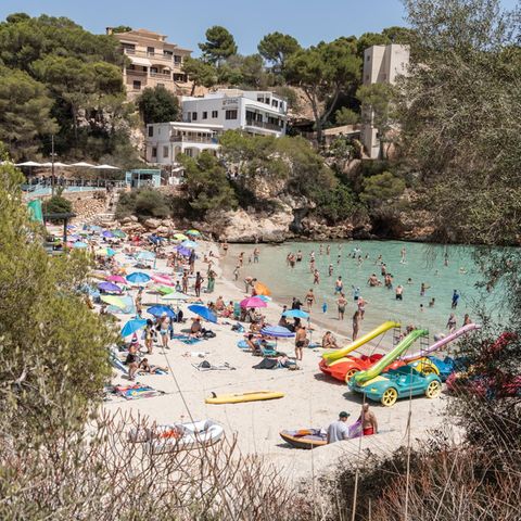 Touristen am Strand