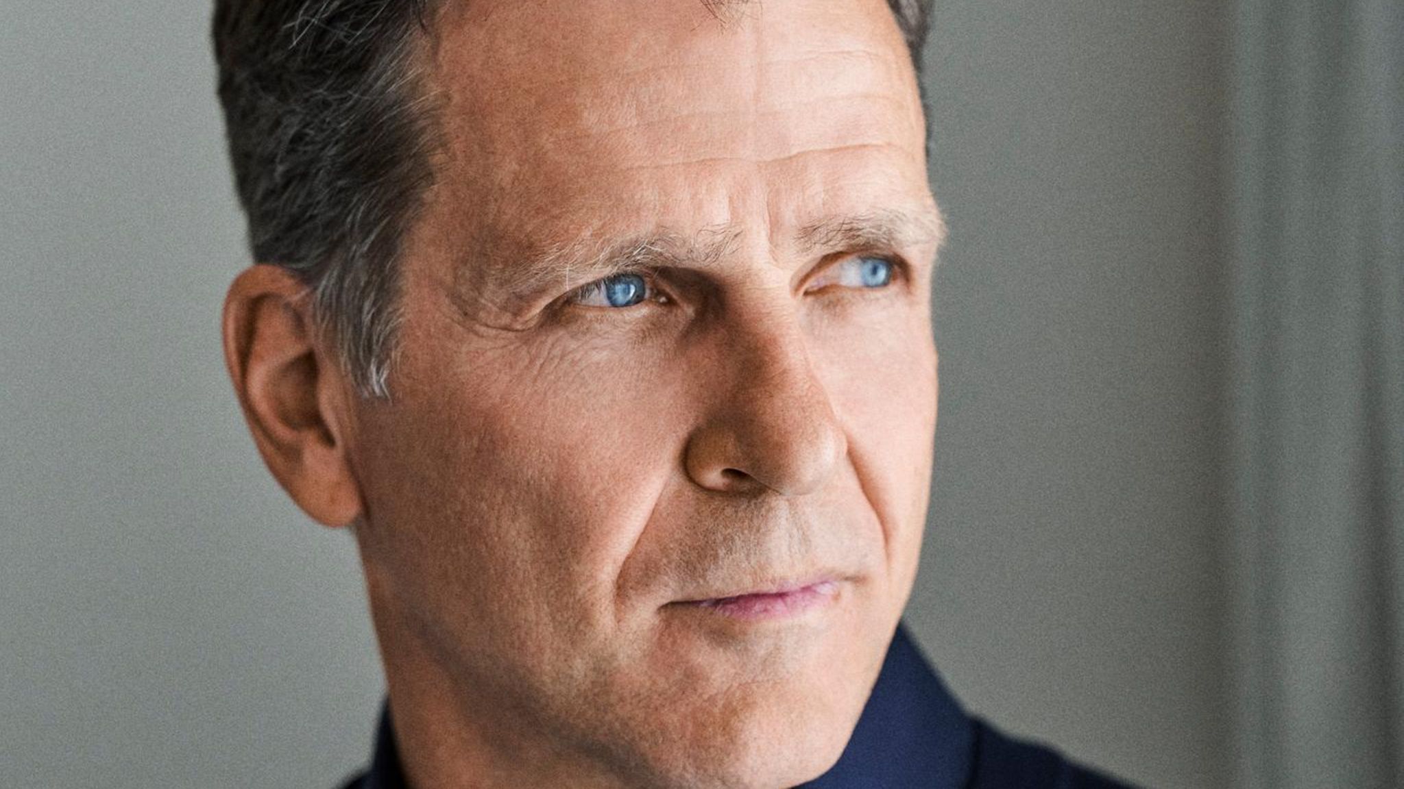 Oliver Bierhoff wird für den stern fotografiert