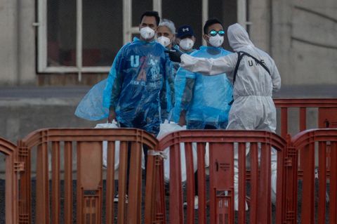 Hantavirus: Medizinisches Fachpersonal evakuiert Passagiere der „Hondius“