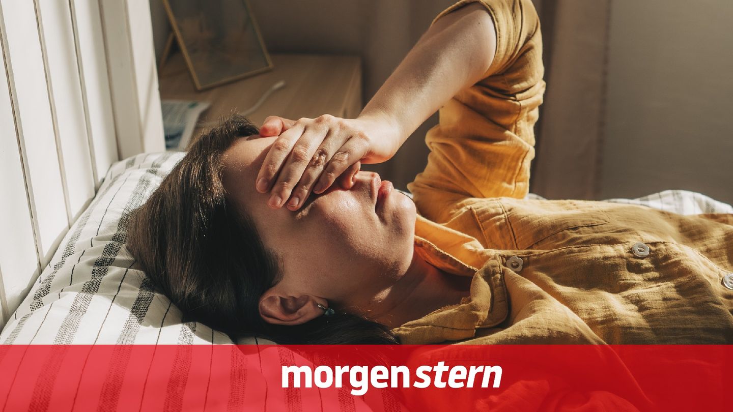 ME/CFS-Erkrankte liegt im Bett