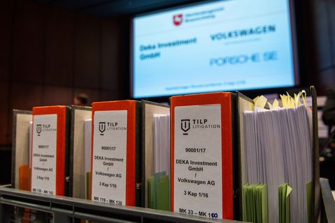 Der langjährige Investorenprozess zur Dieselaffäre wird mit zwei Terminen in Braunschweig fortgesetzt. (Archivbild) Foto: Swen P