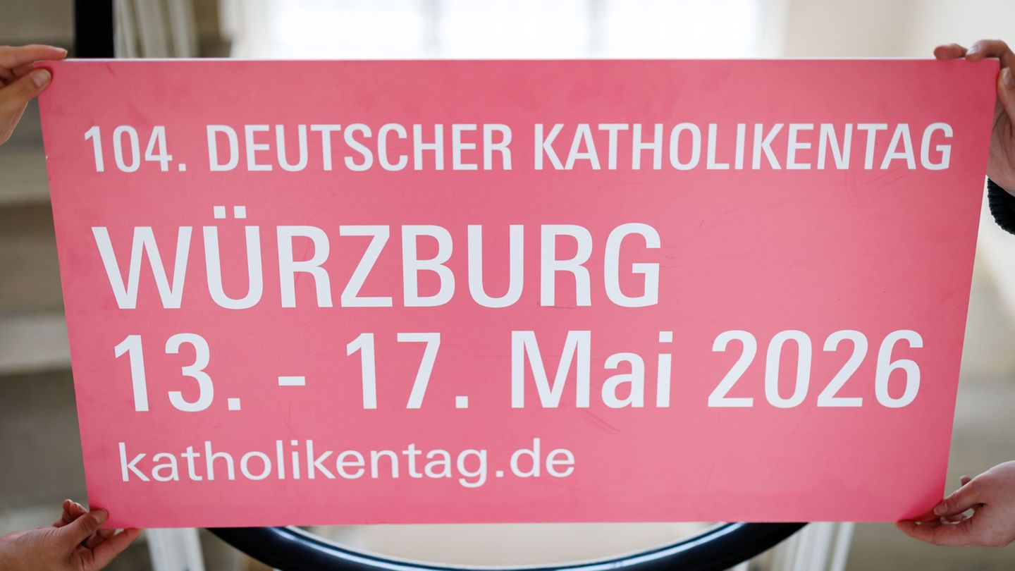 Der Katholikentag beginnt am 13. Mai. (Archivbild) Foto: Daniel Karmann/dpa