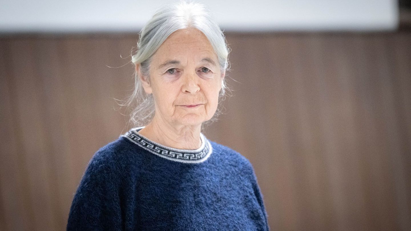 Die angeklagte Daniela Klette will vor dem Landgericht Verden eine eigene Verteidigungsrede halten. (Archivbild) Foto: Sina Schu