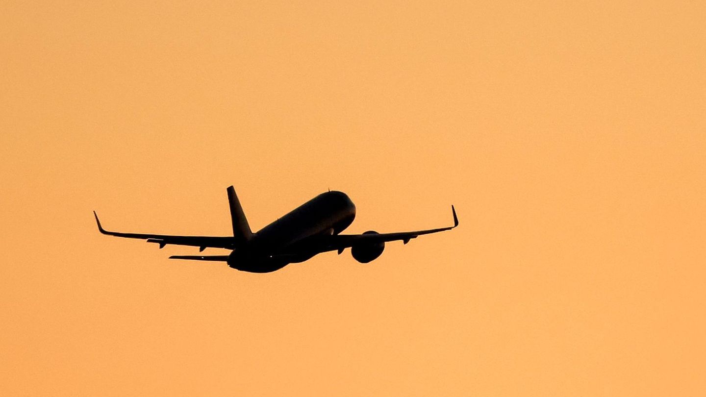 Sex im Flugzeug: Ein Flieger hebt ab (Symbolbild)