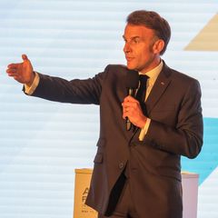 Macron maßregelt zu lautes Publikum