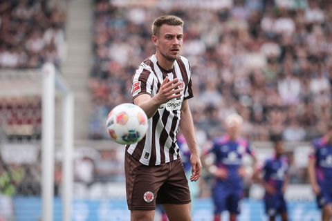 Abwehrspieler Hauke Wahl fehlte am Dienstag beim Training des FC St. Pauli. (Archivbild) Foto: Christian Charisius/dpa