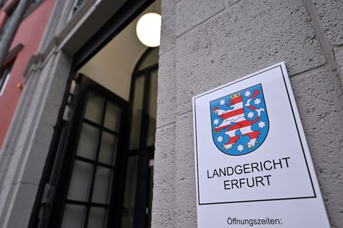 Die Staatsanwaltschaft hat auf eine mehrjährige Haftstrafe plädiert. (Symbolbild). Foto: Martin Schutt/dpa-Zentralbild/dpa