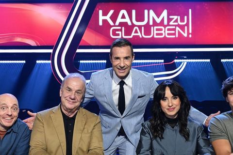 Kai Pflaume mit Bernhard Hoëcker, Hubertus Meyer-Burckhardt, Stephanie Stumph und Wincent Weiss