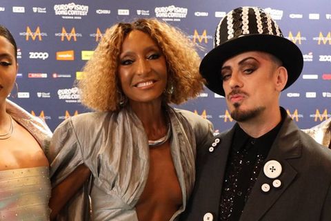 Die italienische Sängerin Senhit mit Boy George beim Eurovision Song Contest in Wien.