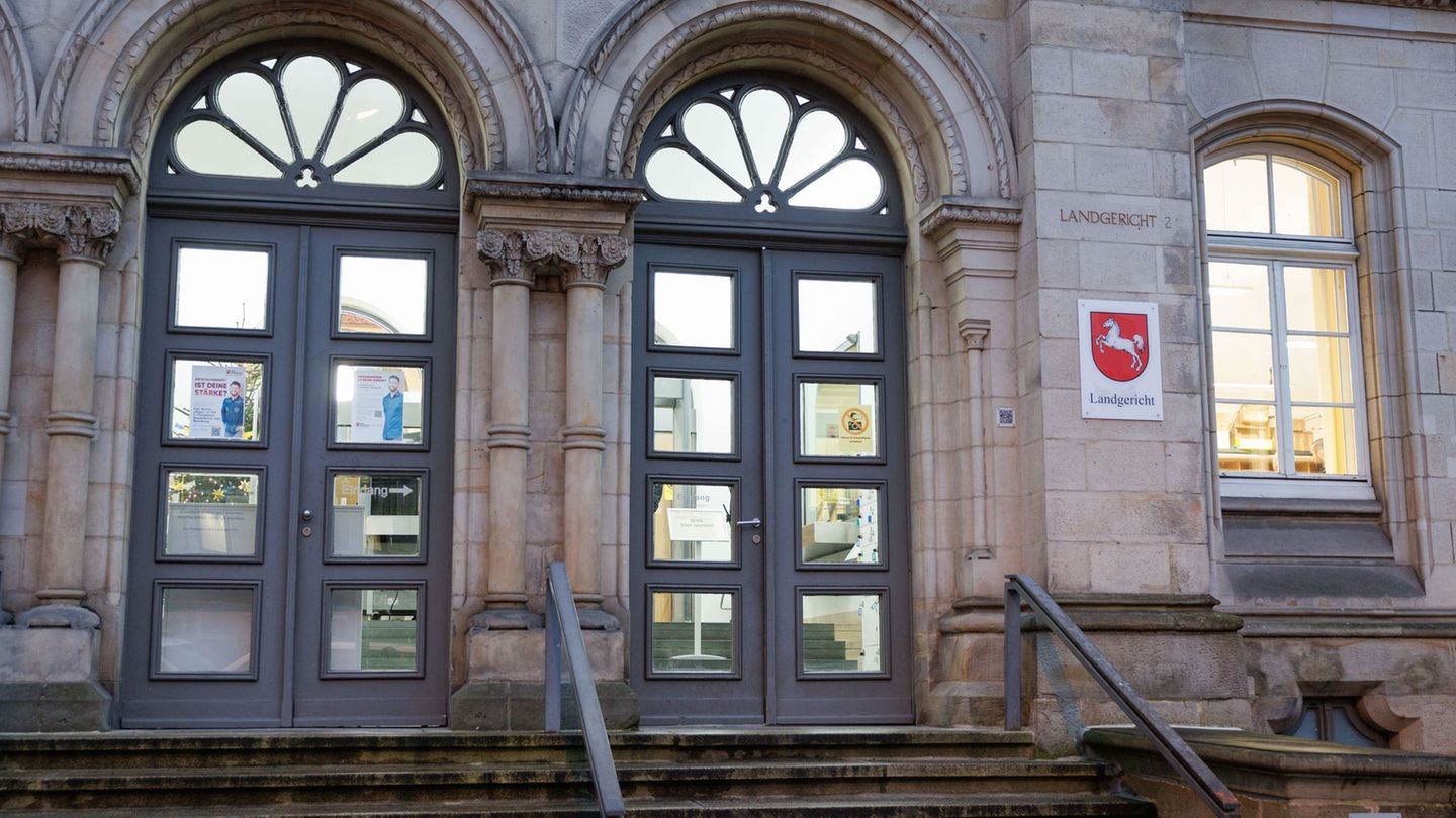 Der Arzt soll nach einem Urteil des Landgerichts Osnabrück fünfeinhalb Jahre in Haft. (Symbolbild) Foto: Friso Gentsch/dpa