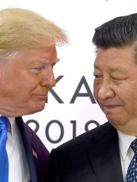 „China Virus“  Während der Corona-Pandemie bezeichnete Donald Trump das Coronavirus als „China Virus“. Dafür wurde ihm Rassismus vorgeworfen.