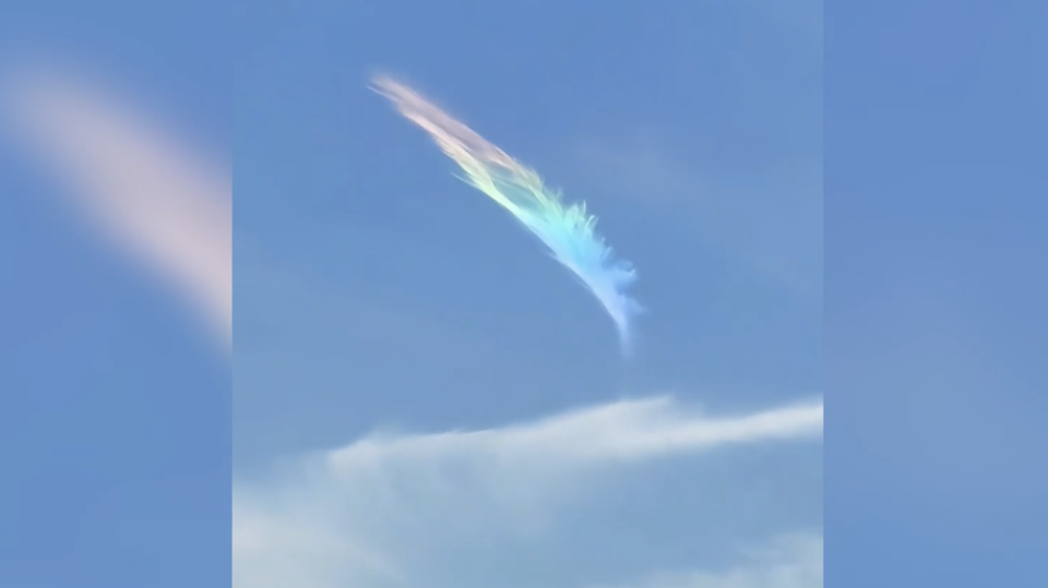 Extrem seltene „Regenbogen-Wolke“ zieht alle Blicke auf sich