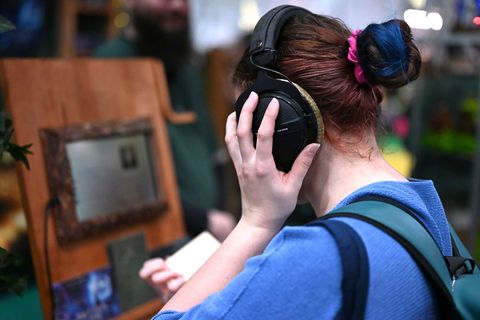 Zum Zauberlehrling Harry Potter kommt eine neue Hörbuchproduktion. (Symbolbild) Foto: Jennifer Brückner/dpa