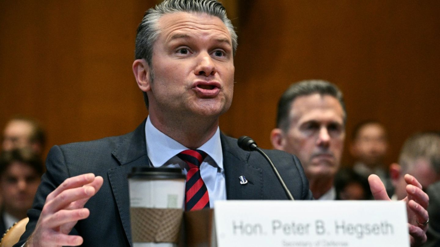 Hegseth bei der Budgetanhörung