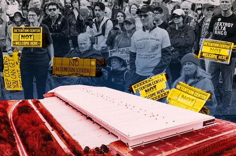 Montage: Die noch nicht umgebaute Lagerhalle und demonstrierende Bürger