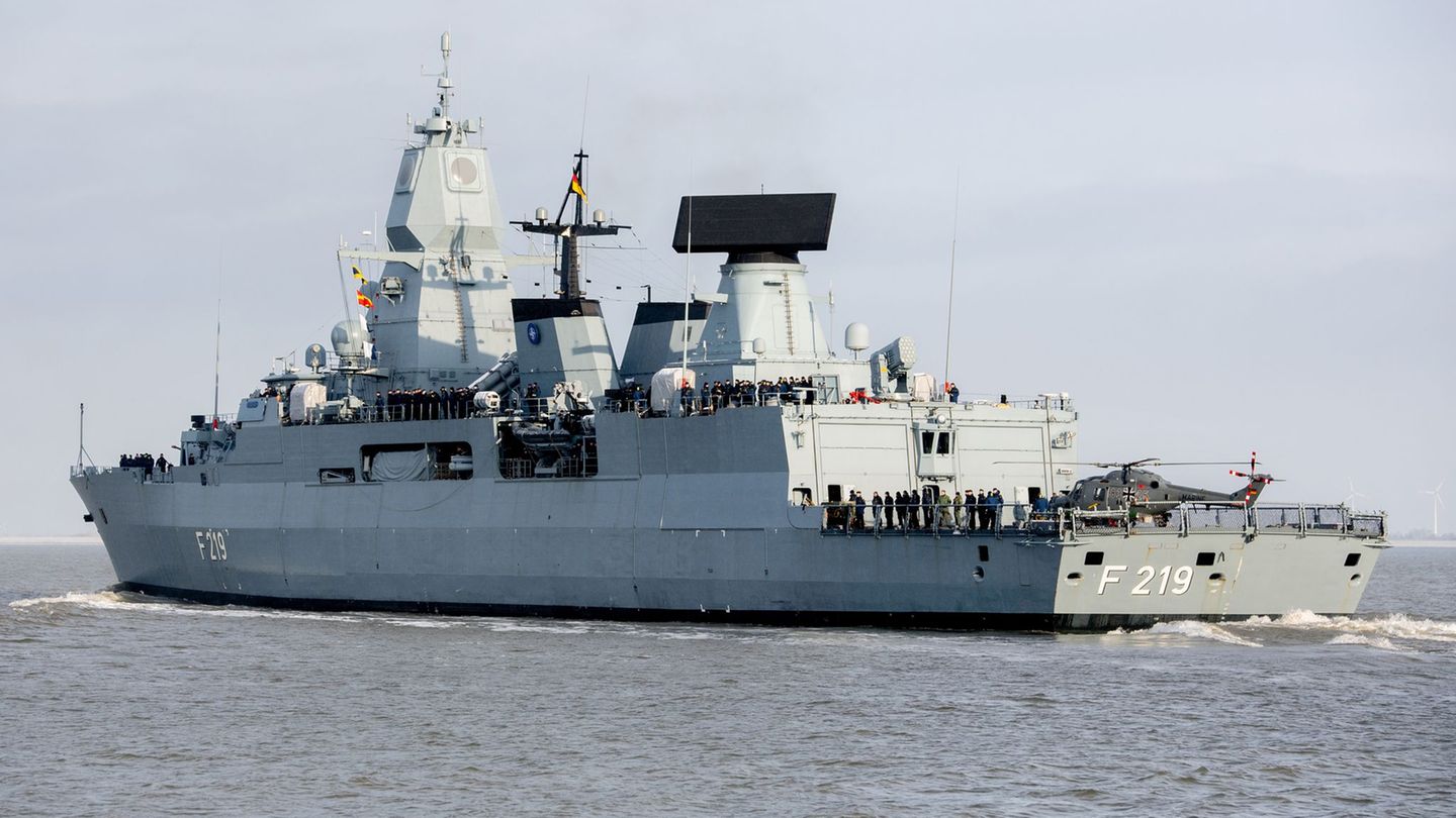 Die Fregatte "Sachsen" gehört zu einem Nato-Marineverband, der derzeit in der Ostsee operiert. (Archivfoto) Foto: Hauke-Christia
