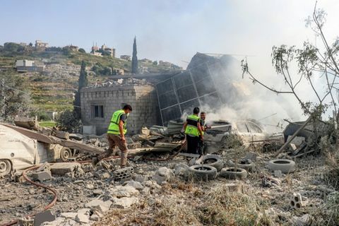 Einschlagstelle in Arnun im südlichen Libanon
