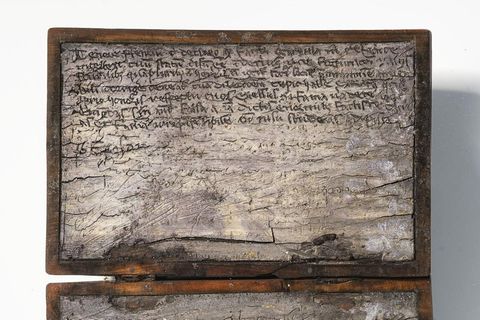 Paderborn: Ein Notizbuch mit lateinischer Schrift, eingeritzt in Wachs (undatierte Aufnahme)
