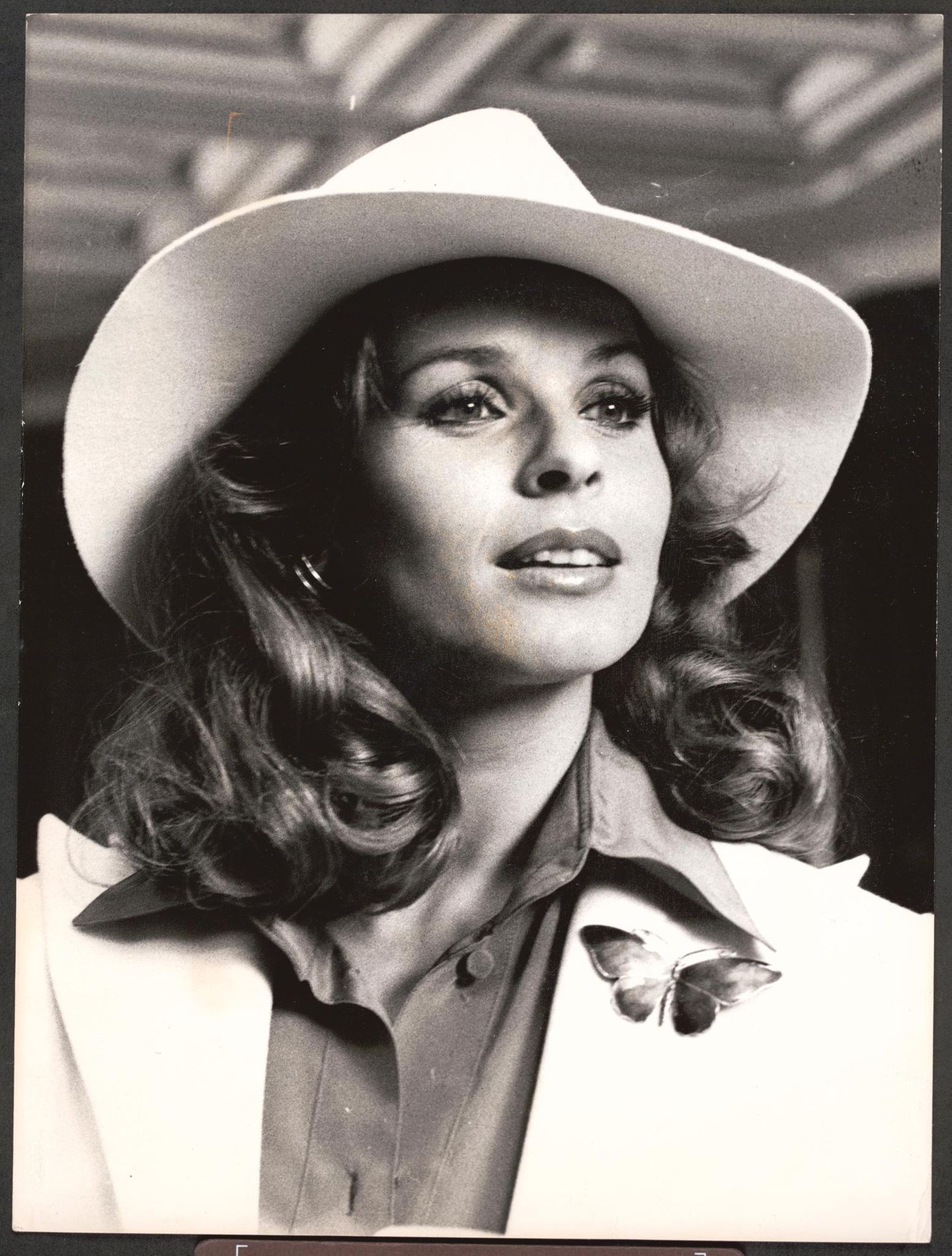 Senta Berger mit Hut