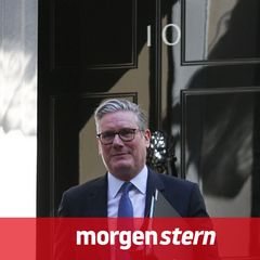 Keir Starmer vor Downing Street 10