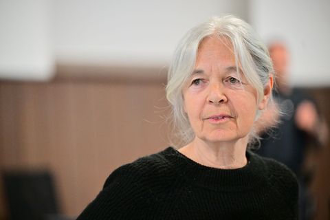 Im Prozess gegen die ehemalige RAF-Terroristin Daniela Klette wegen Raubüberfällen wird das Plädoyer der Verteidigung erwartet.