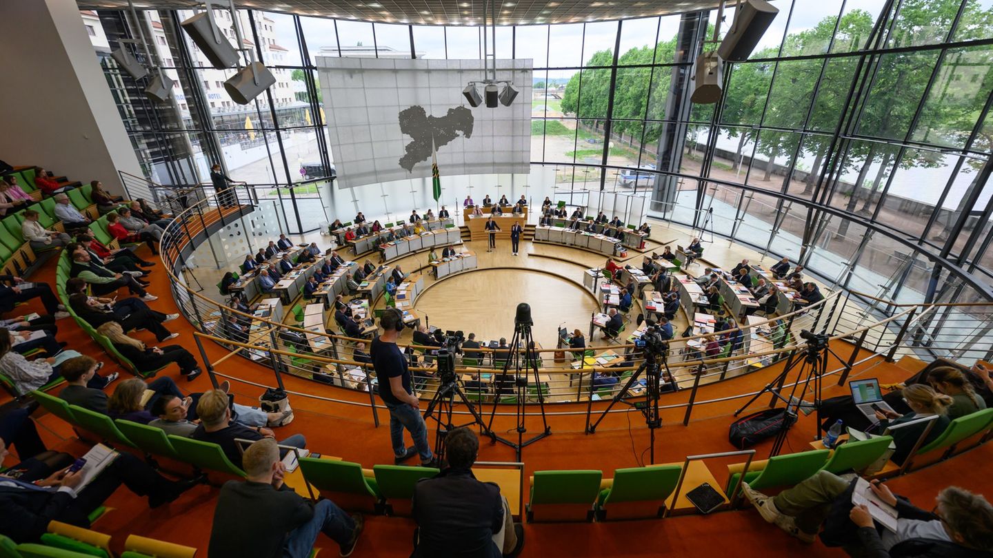 Der Sächsische Landtag debattiert am Mittwoch über Sexualerziehung in Schulen, den Sozialstaat und die Energiewende Foto: Robert