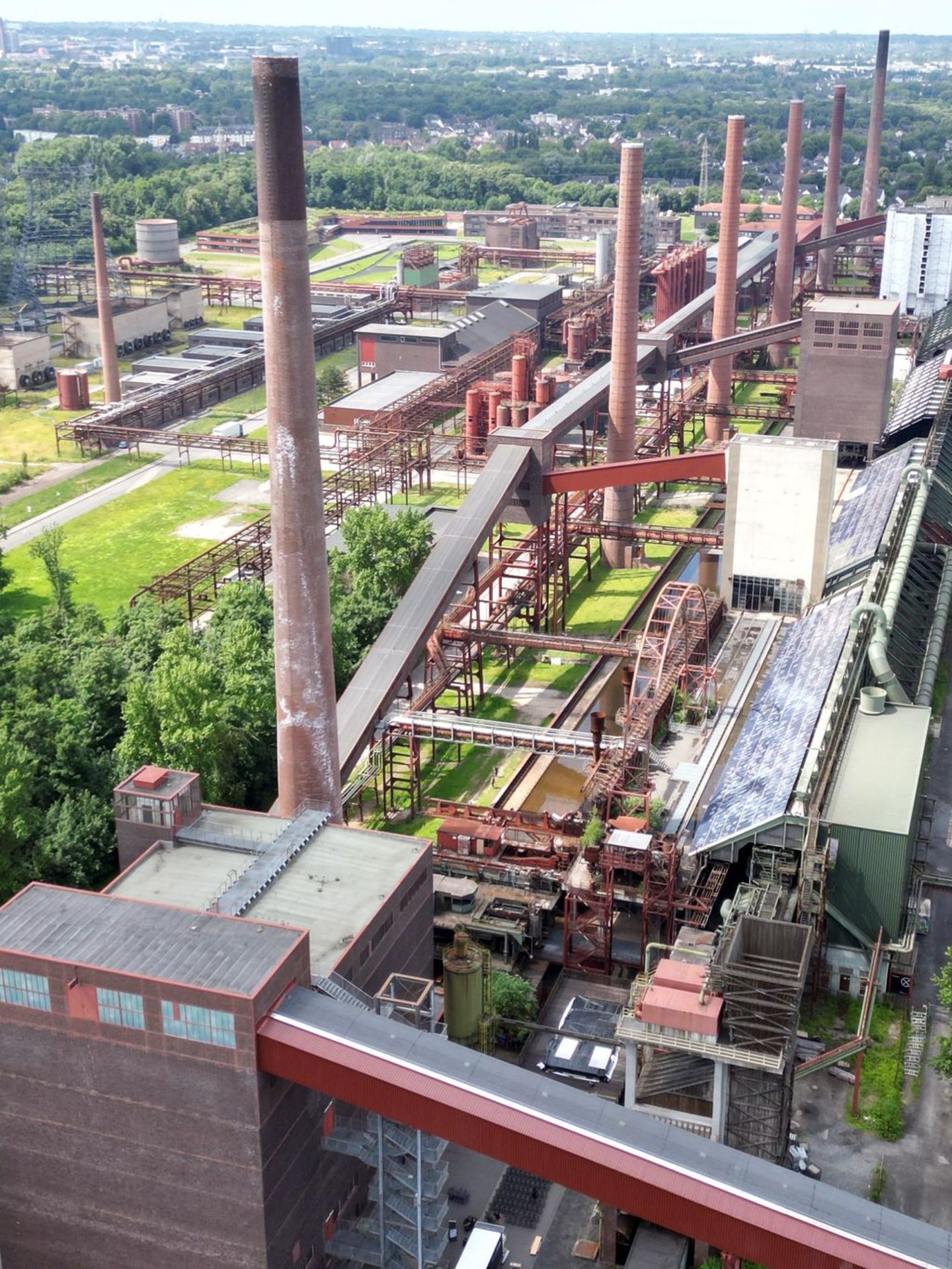 Ausflugsziel für den Vatertag: Blick auf Zeche und Kokerei Zollverein in Essen