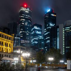 Bankentürme Frankfurts bei Regen