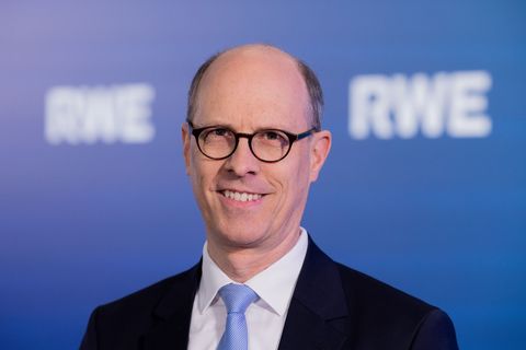 Der Energiekonzern RWE ist mit einem Gewinnsprung ins neue Jahr gestartet. (Archivbild) Foto: Rolf Vennenbernd/dpa